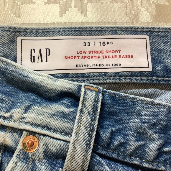 GAP Shorts Women’s 16 Regular Light Denim Distressed Cotton - Picture 4 of 10